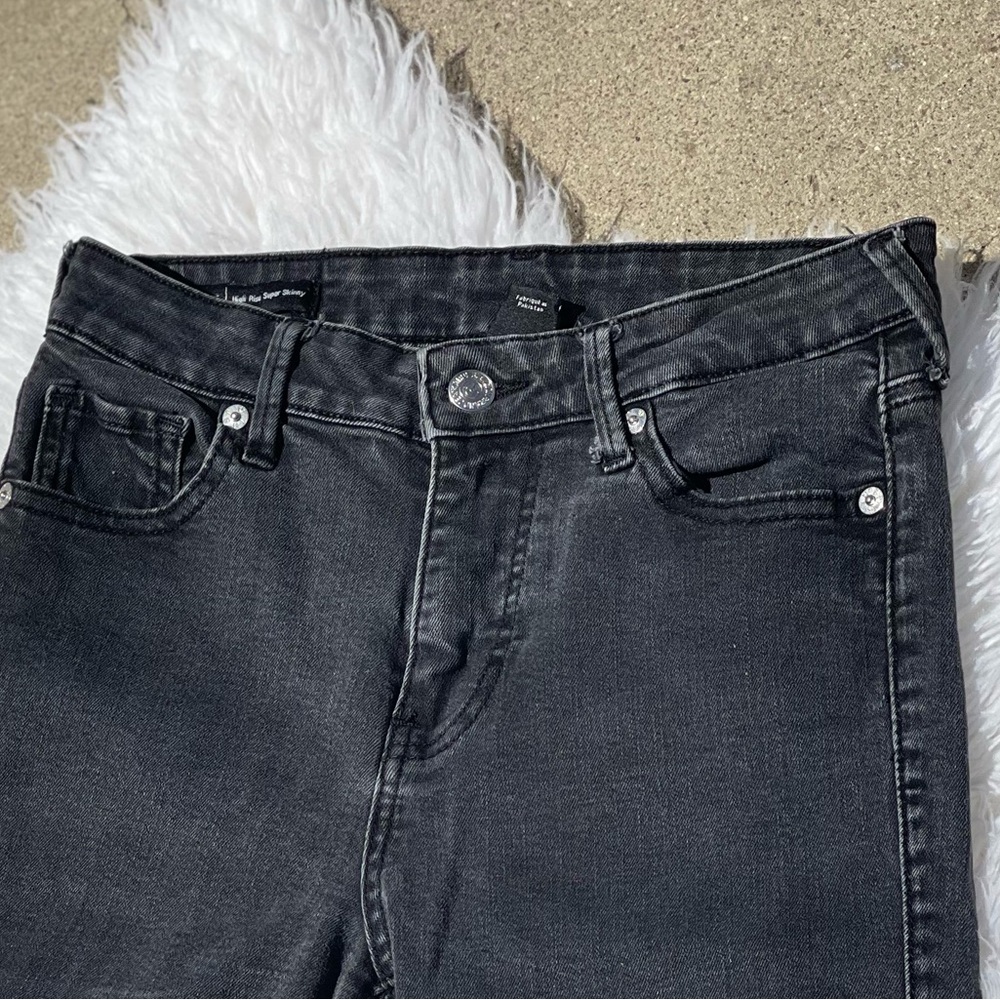True Religion Halle High Rise super Skinny Black Jean. 26” waist 26” inseam. - Picture 7 of 9